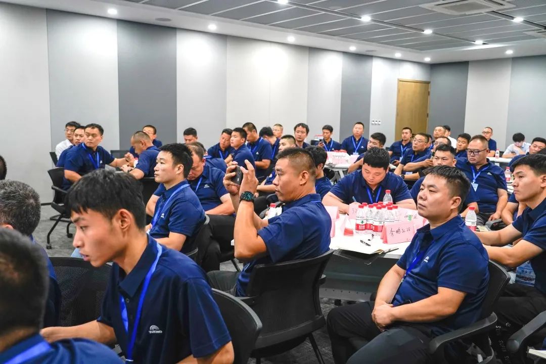 乐天堂官网专用车售后服务培训圆满结束，为客户打造高质量服务体验！