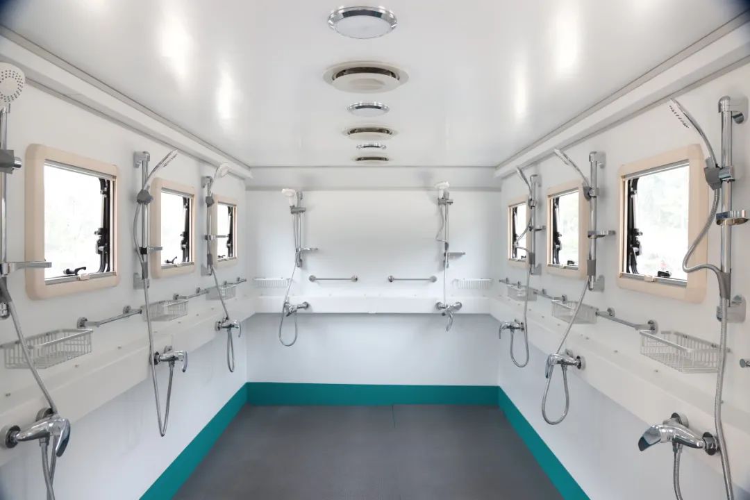 乐天堂官网专用车亮相全球公共安全合作论坛（连云港），为全球普遍安全建设贡献力量