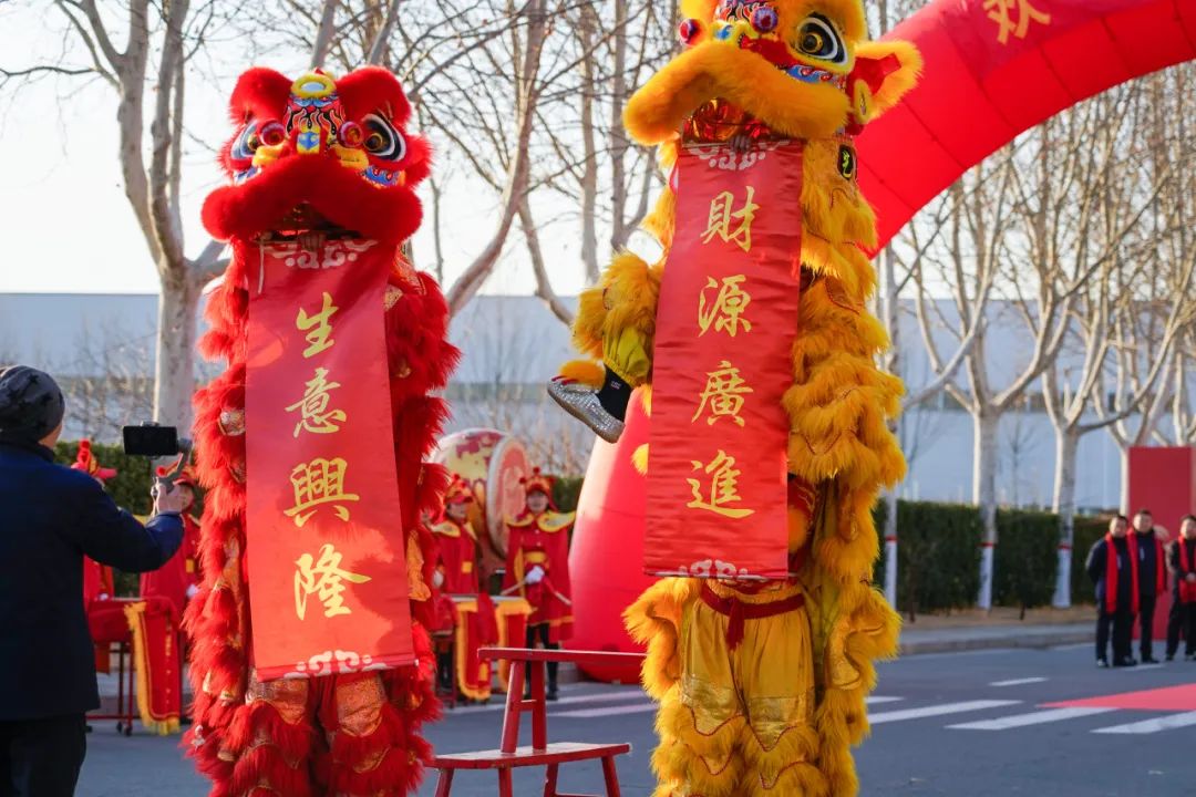 醒狮腾跃启新章 | 乐天堂官网专用车2025年开工盛典燃情开启！