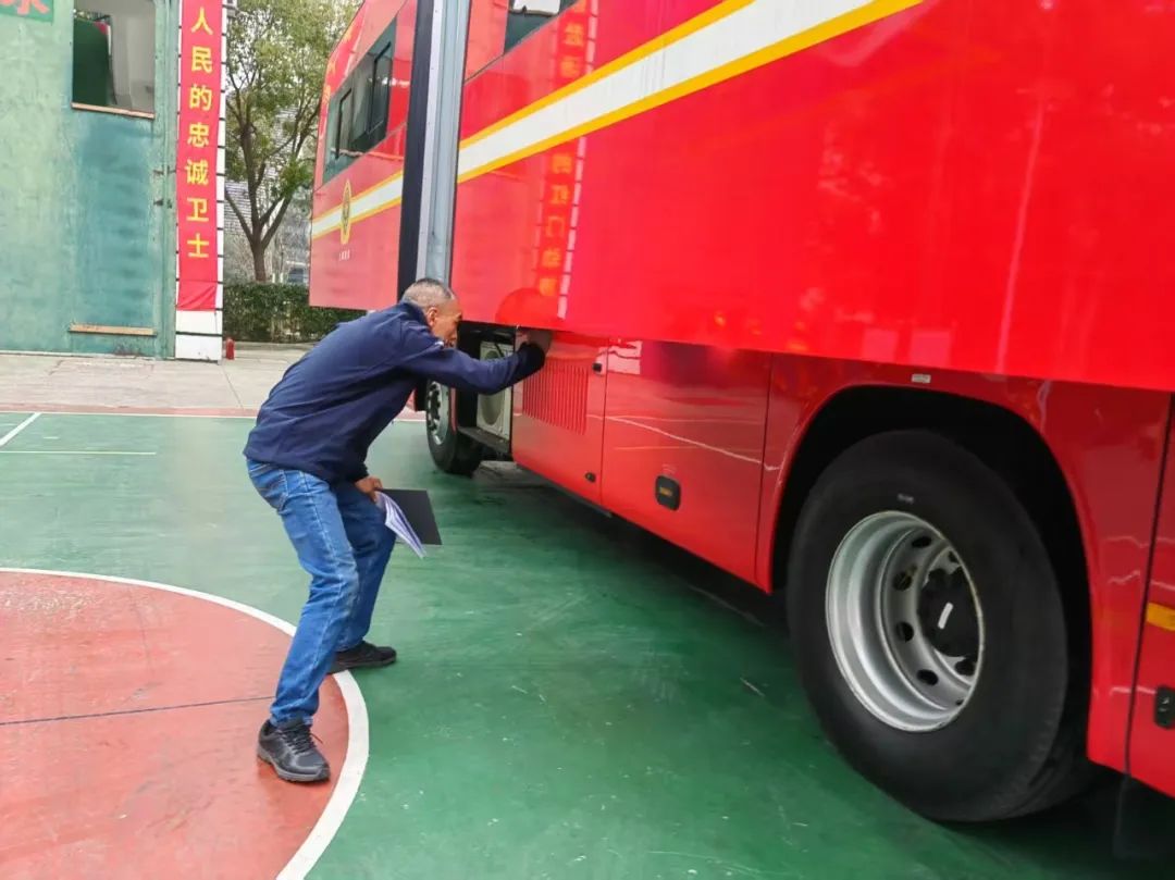 为逆行者护航 | 乐天堂官网专用车消防专项服务月活动启动
