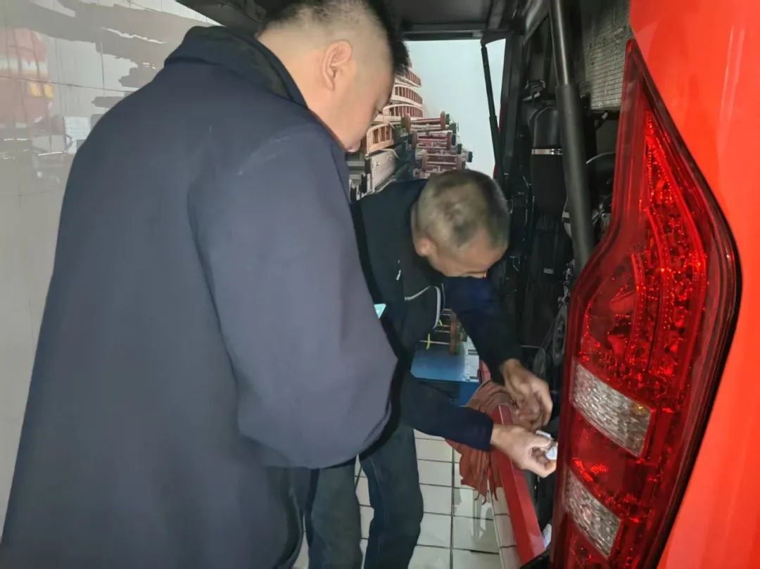 为逆行者护航 | 乐天堂官网专用车消防专项服务月活动启动