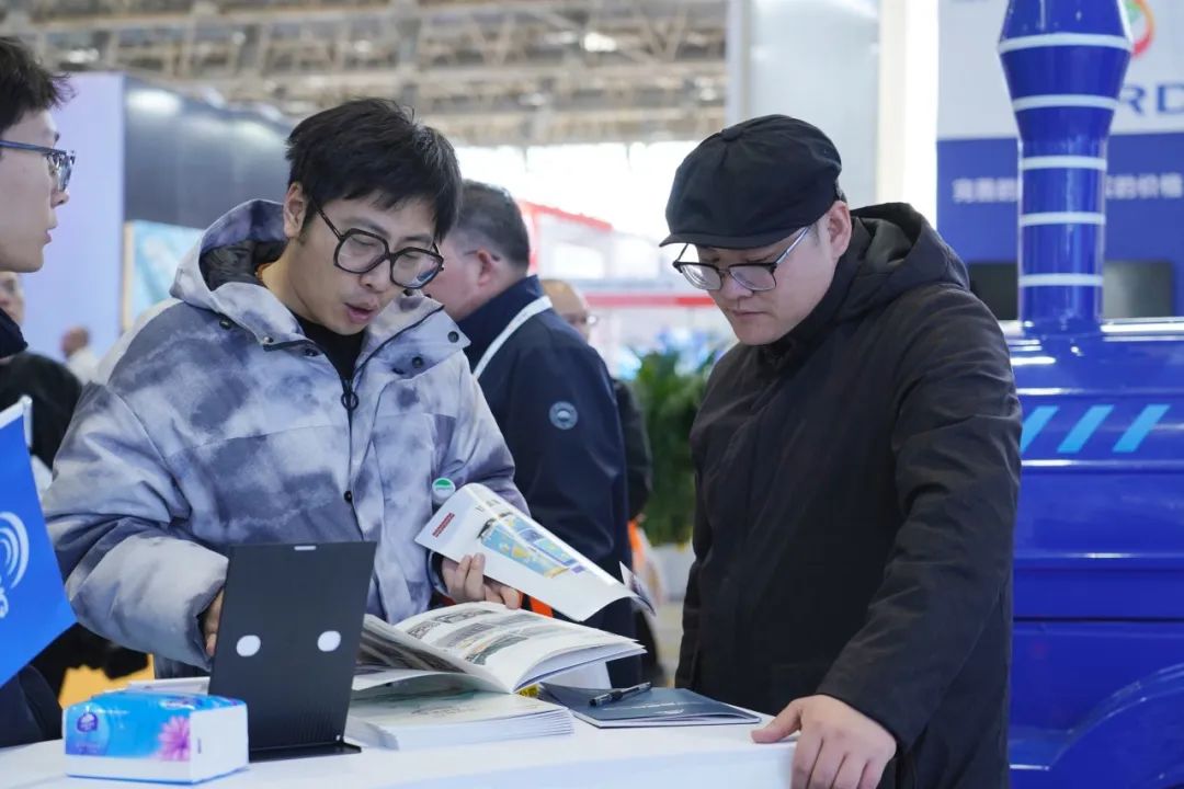 智驾赋能文旅·绿色领航未来 | 乐天堂官网观光车闪耀第41届CAAPA博览会