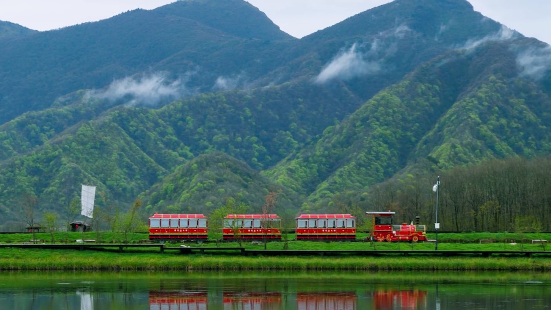 智趣出行，悦动未来！乐天堂官网观光车亮相2025中国（郑州）旅游休闲娱乐产业博览会